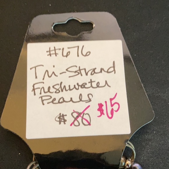 Tri-strand freshwater pearls - Picture 3 of 3